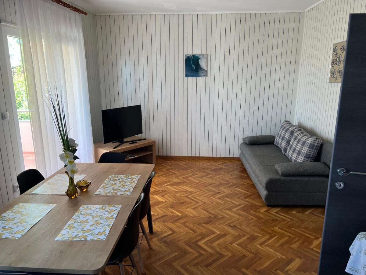 Apartmani Katica Novalja Exterior photo
